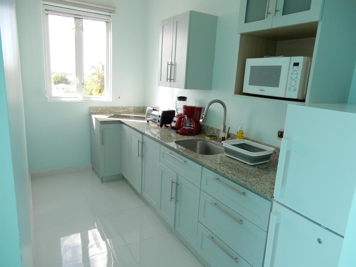 Oistins Bayview Apartments Christ Church Ngoại thất bức ảnh