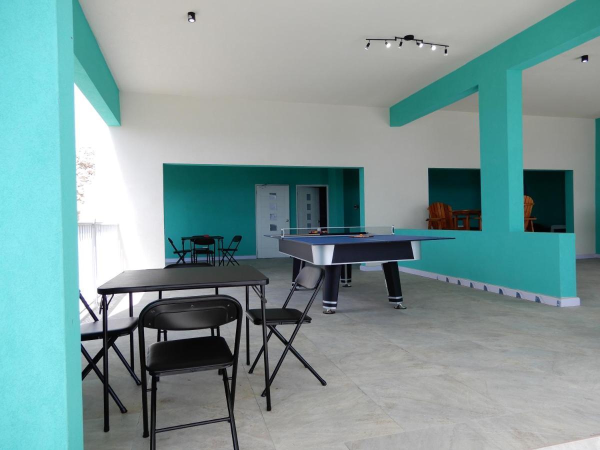 Oistins Bayview Apartments Christ Church Ngoại thất bức ảnh