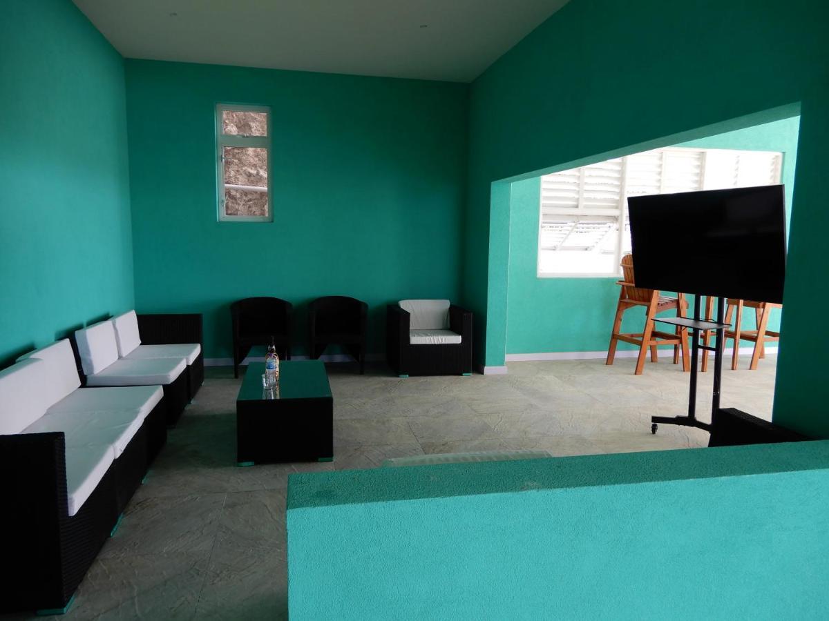 Oistins Bayview Apartments Christ Church Ngoại thất bức ảnh